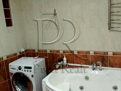 квартира за адресою Автозаводська вул., 99/4