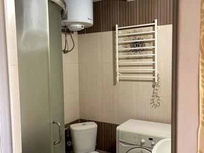 квартира за адресою Платанова вул., 82