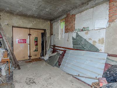 дом по адресу Центральная ул., 1