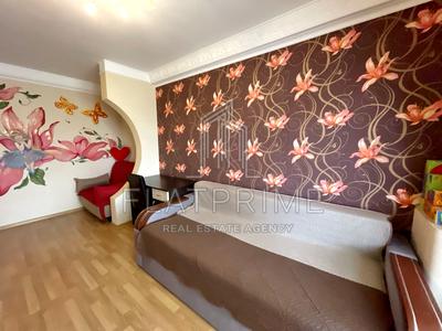 квартира за адресою Празька вул., 25/2