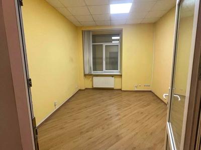 комерційна за адресою Івана Франка вул., 7