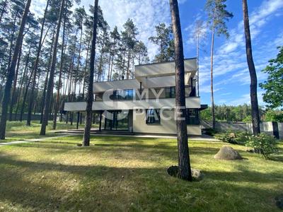 будинок за адресою Лісна