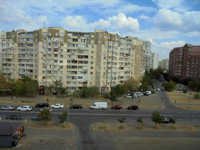квартира за адресою Анни Ахматової вул., 9/18
