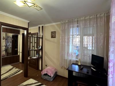 будинок за адресою Євгена Чикаленка вул., 48