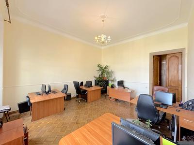 комерційна за адресою Грецька вул., 25
