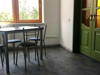 квартира за адресою Приозерна вул., 2-Б