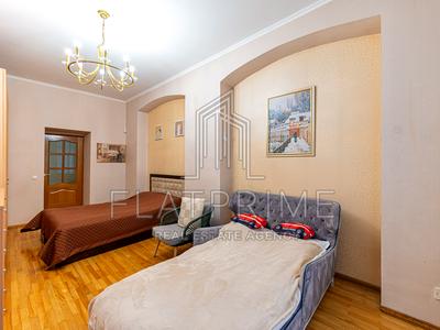 квартира за адресою Назарівська вул. (Вєтрова), 9