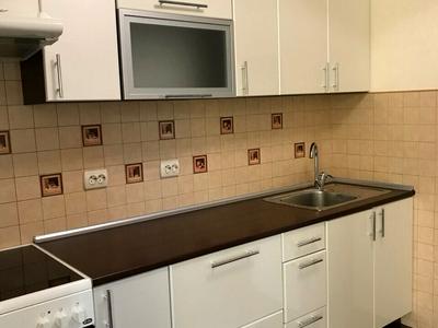 квартира за адресою Регенераторна вул., 4