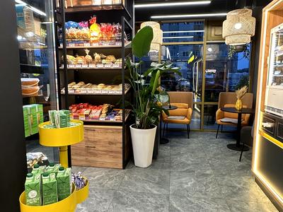 комерційна за адресою Юрія Кондратюка вул., 3