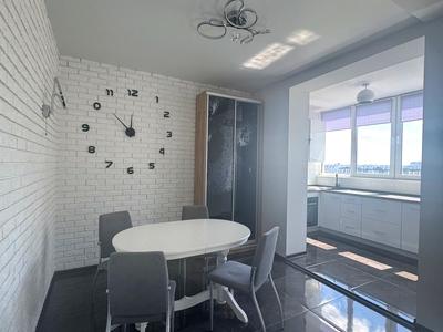 квартира за адресою Боголюбова вул., 33