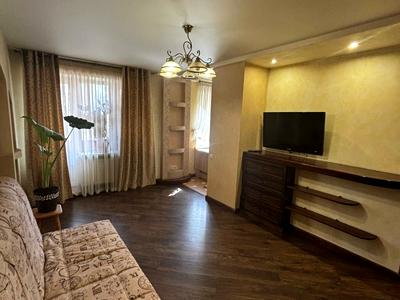 квартира за адресою Зарічанська вул., 18