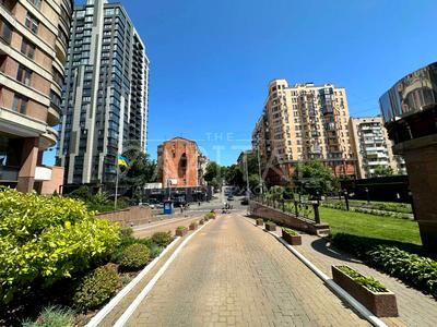 комерційна за адресою Жилянська вул., 59