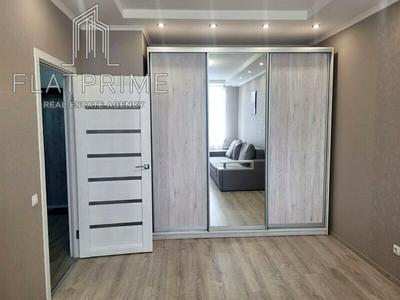 квартира за адресою Рея Бредбері вул., 2