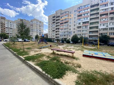квартира за адресою Олега Антонова, 27