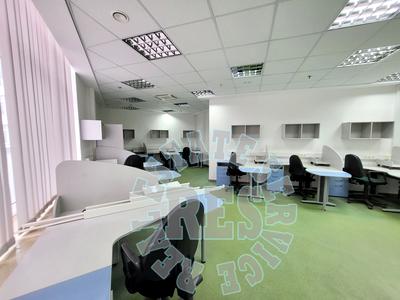комерційна за адресою Дніпровська набережна вул., 26-Ж