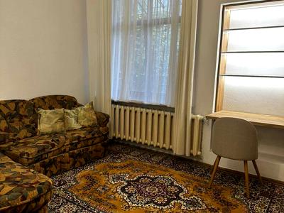 квартира за адресою Євгена Коновальця вул. (), 10