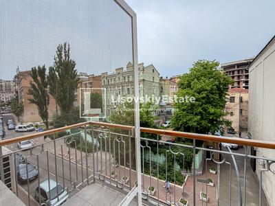 квартира за адресою Стрілецька вул., 7/6