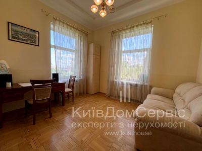 квартира по адресу Бехтеревский пер., 13-А