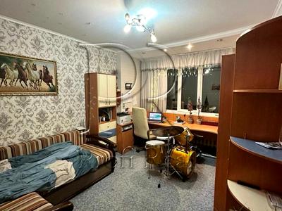 квартира за адресою Автозаводська вул., 99/4