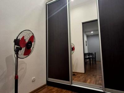 квартира за адресою Щаслива вул., 45