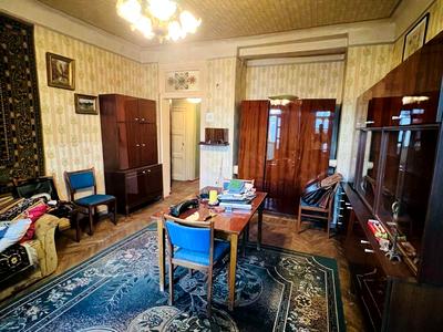 квартира по адресу Куликовский спуск (Революції), 8/10