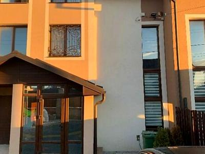 будинок за адресою с. Байківці, Богдана Хмельницького вул., 1