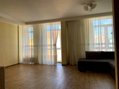 квартира за адресою Регенераторна вул., 4