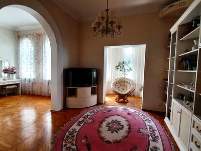 дом по адресу п. Дослидное, Молодіжна