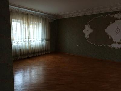 дом по адресу Першотравнева, 11