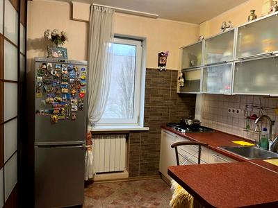 квартира за адресою Автозаводська вул., 7б