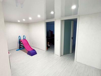 квартира за адресою Білогірська вул., 18в