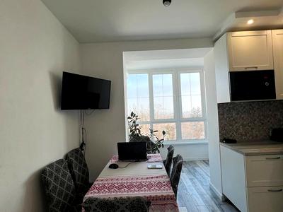 квартира за адресою Академіка Лебедєва вул., 1