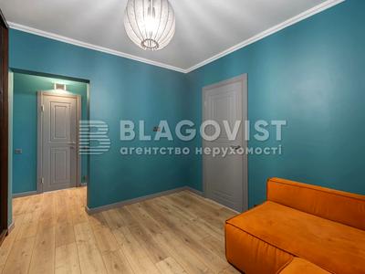 квартира за адресою Науки просп., 60-А