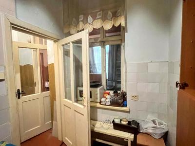 квартира за адресою Шептицьких вул., 42