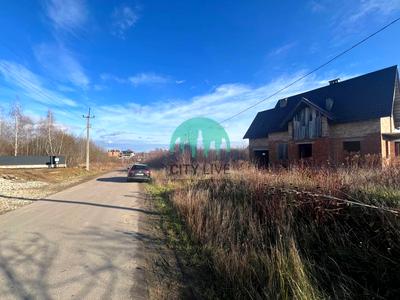 будинок за адресою Лугова