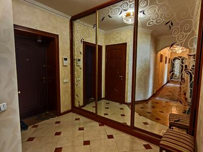 квартира за адресою Осіння вул., 33
