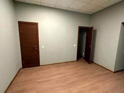 комерційна за адресою Михайла Котельникова вул., 25