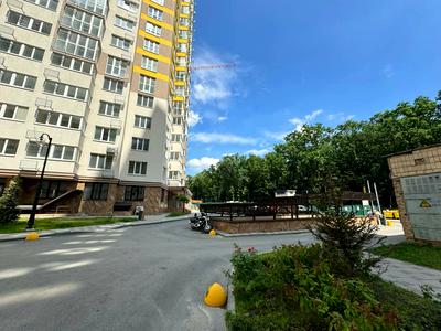 квартира за адресою Академіка Заболотного вул., 15