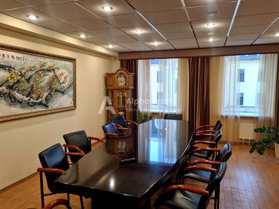 комерційна за адресою Степана Ковніра вул. (Ластовського), 5