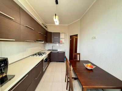 квартира за адресою Вишнева вул., 5