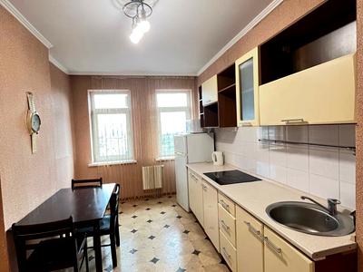квартира по адресу Александра Мишуги ул., 2