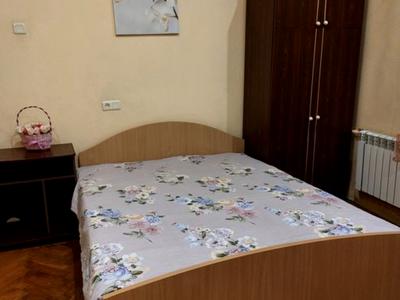 квартира за адресою Садова вул., 19