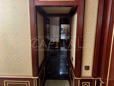 комерційна за адресою Костельна вул., 6