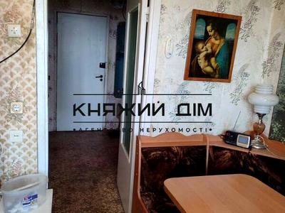 квартира за адресою Автозаводська вул., 77