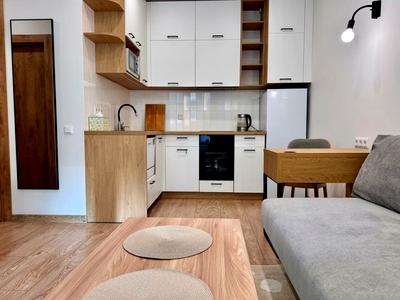 квартира за адресою Салютна вул., 2к18