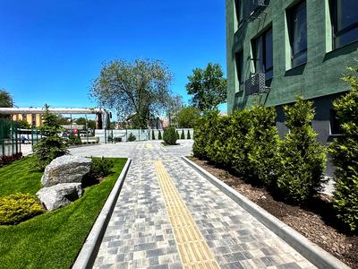 квартира за адресою Космічна вул., 5