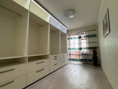 квартира по адресу Нарбутовская ул., 8/1