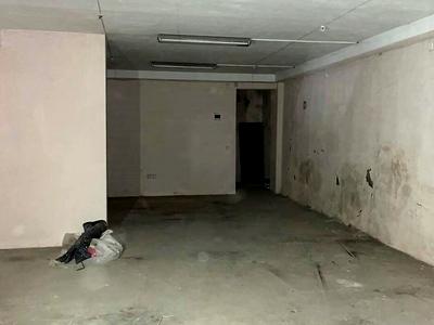 комерційна за адресою Різдвяна вул., 50