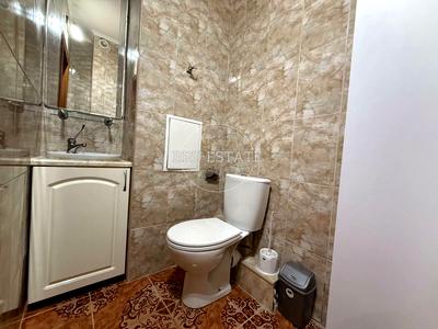 квартира за адресою Дніпровська набережна вул., 23