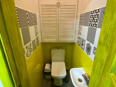 комерційна за адресою Гетьмана Полуботка вул., 1